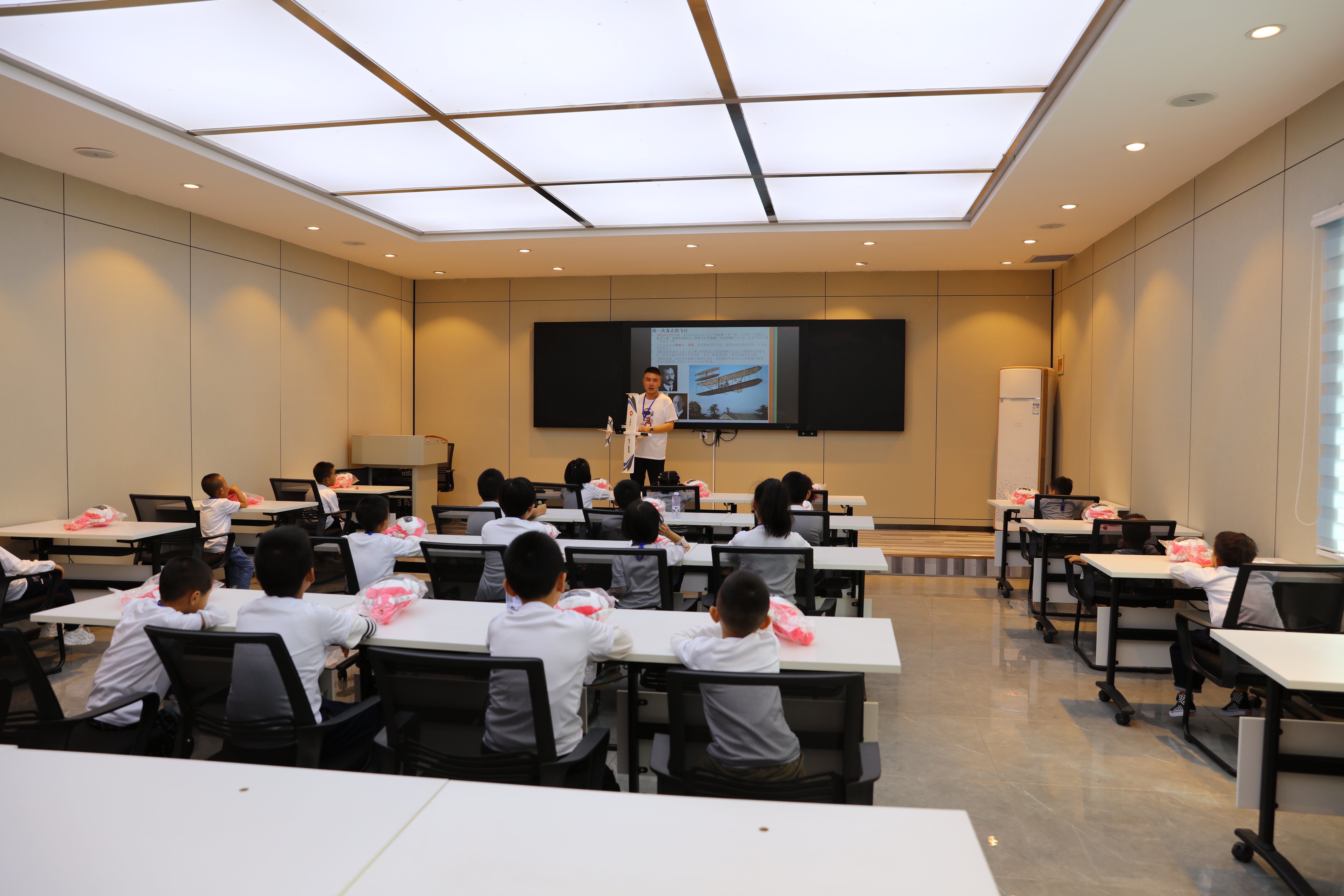 5 科普讲堂（1）.JPG